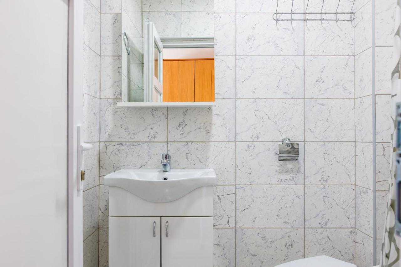 Vila Peristeron Golubăţ Exterior foto